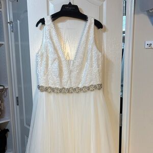 Theia Cream Bridal Dress